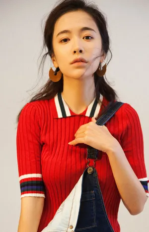 李春嫒个性优雅时尚写真图片_4