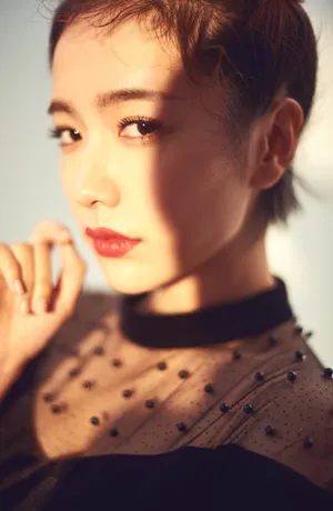 李春嫒甜美靓丽时尚写真图片_2