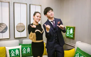 张芯歌手2019性感图片