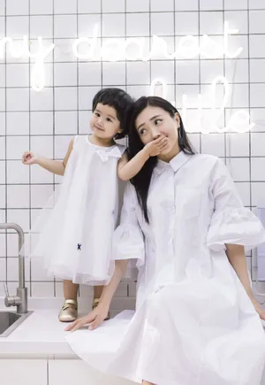 包文婧包可艾童趣可爱写真图片_11