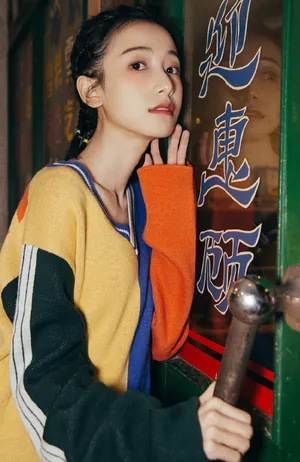 姜梓新个性时髦杂志写真图片_6