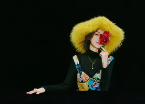 姜梓新时尚芭莎杂志写真大片_6