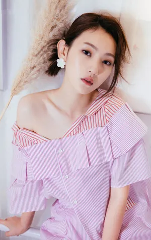 孙艺宁个性不羁时尚写真图片_3