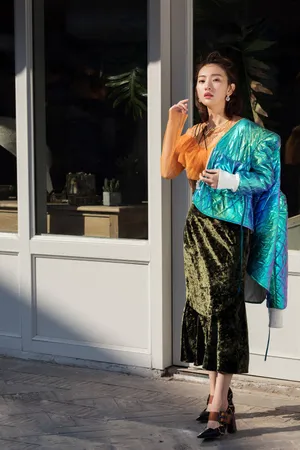 《双世宠妃2》孙艺宁时尚街拍写真图片_5