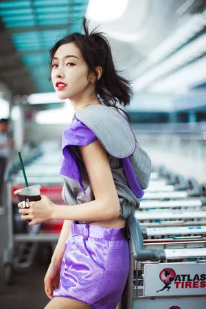 宣璐清新甜美机场照图片_5