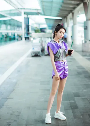 宣璐清新甜美机场照图片_7
