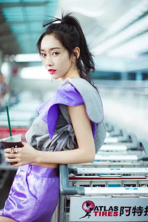 宣璐修长美腿性感写真图片