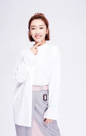 宣璐清新文艺白衬衫写真图片