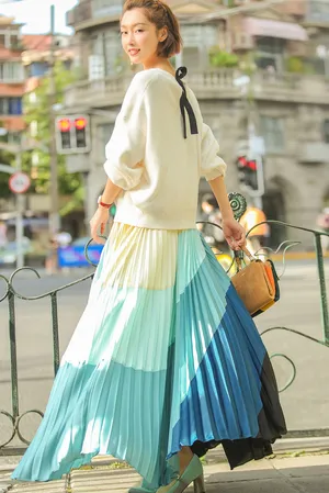 宣璐秋季清新优雅少女气街拍写真图片_2