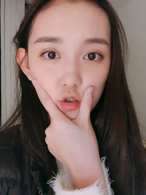 蒋依依可爱俏皮自拍照图片_3