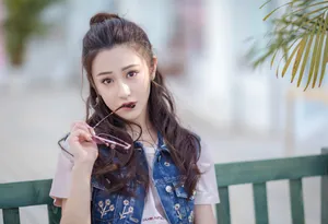 朱圣祎街拍图片_2