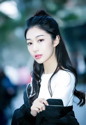 钟祺优雅性感街拍图片_5