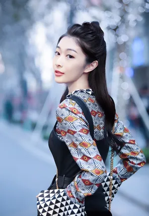 钟祺金秋唯美性感街拍图片