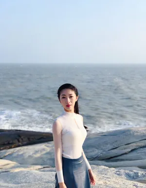 钟祺海边旅拍唯美写真图片_2