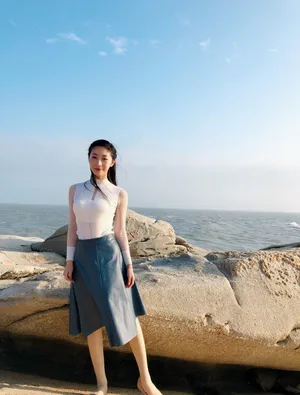 钟祺海边旅拍唯美写真图片_5