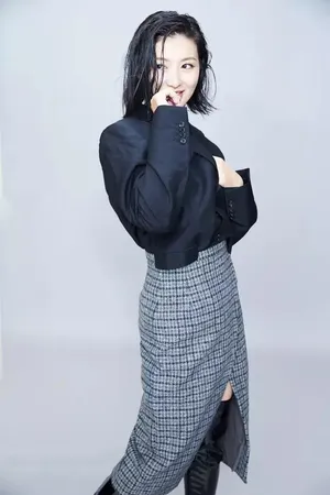 斓曦高级质感时尚杂志写真图片_5