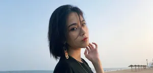 刘美彤清新户外写真图片_1