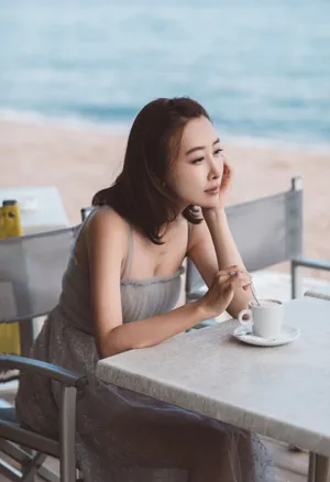 毛俊杰海边唯美性感图片