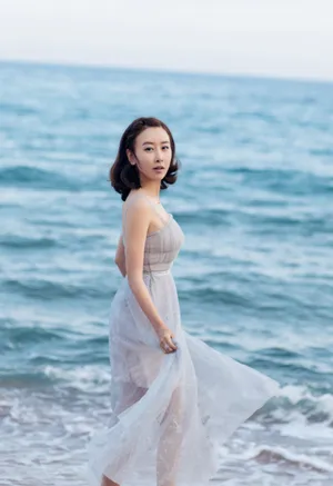 毛俊杰海边唯美性感图片_2