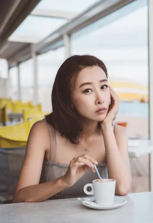 毛俊杰海边唯美性感图片_5