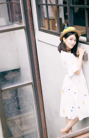 陈昊宇清新甜美写真图片_4