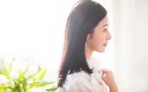 张含韵清新恬静居家写真图片_3