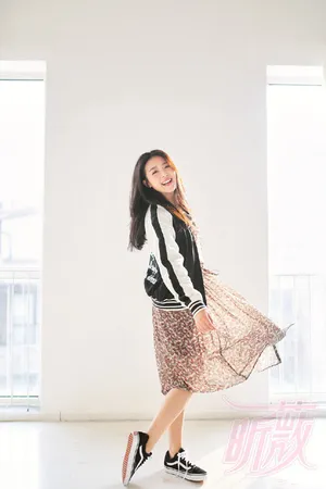 兰陵王妃张含韵时尚杂志写真图片
