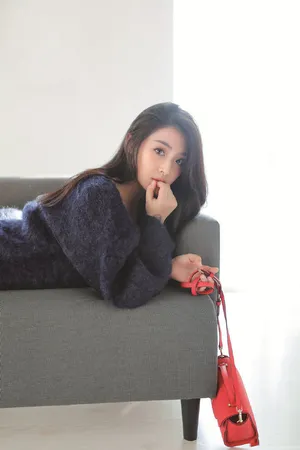 兰陵王妃张含韵时尚杂志写真图片_5