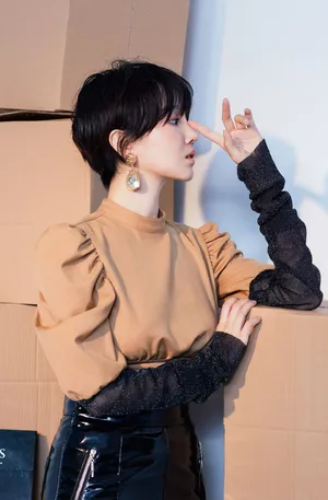 陈小纭优雅复古风写真图片