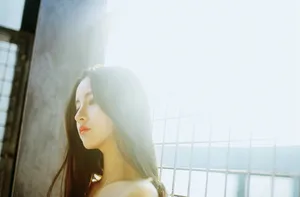 毛晓慧婚纱白裙性感写真图片_3