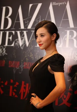 李晨殷桃等出席珠宝晚宴邓超林鹏见面热聊_5