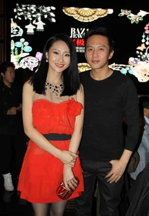 李晨殷桃等出席珠宝晚宴邓超林鹏见面热聊_11