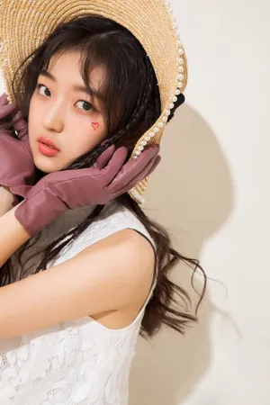 孙千甜美清纯写真图片