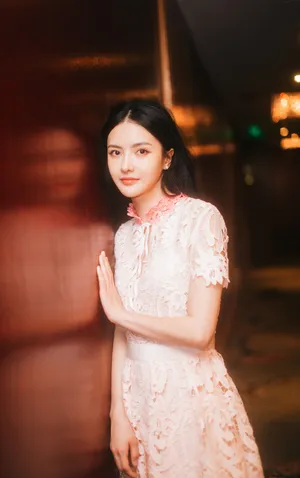 张芷溪优雅写真图片_3
