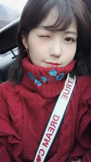 火箭少女101赖美云可爱清纯自拍图片_1