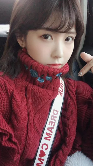 火箭少女101赖美云可爱清纯自拍图片_2