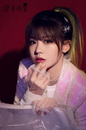 火箭少女101飞行演唱会唯美写真图片_5