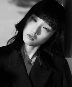 火箭少女101Yamy时装杂志性感图片_7