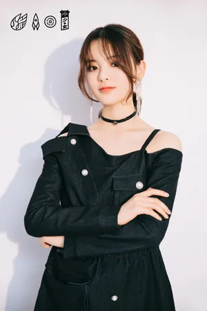 火箭少女101性感活动写真图片_2