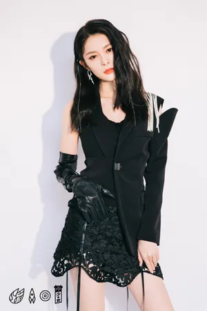 火箭少女101性感活动写真图片_9