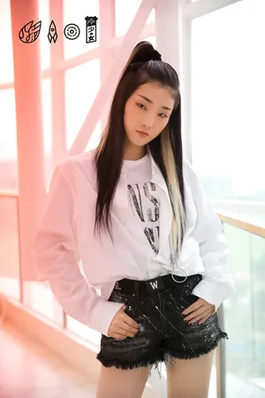 火箭少女101超新星全运会合体写真图片