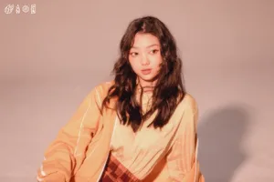 火箭少女101李紫婷写真花絮图片_2
