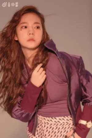 火箭少女101紫宁写真花絮图片_2