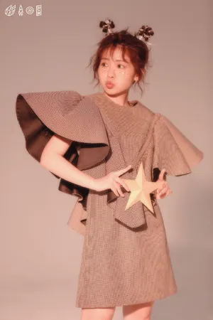 火箭少女101赖美云写真花絮图片_1