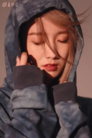 火箭少女101孟美岐写真花絮图片_3