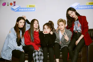 火箭少女101《中国音乐公告牌》海报图片_12