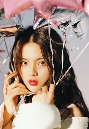 火箭少女101杨超越时尚写真图片_4