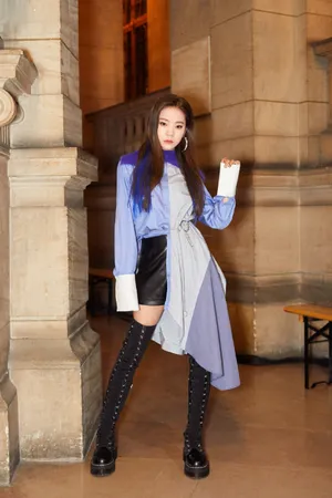 火箭少女101紫宁写真图片_2