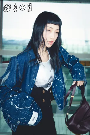 火箭少女101yamy酷帅机场街拍写真图片_2
