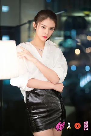 火箭少女101yamy赖美云傅菁黑白配写真图片_3